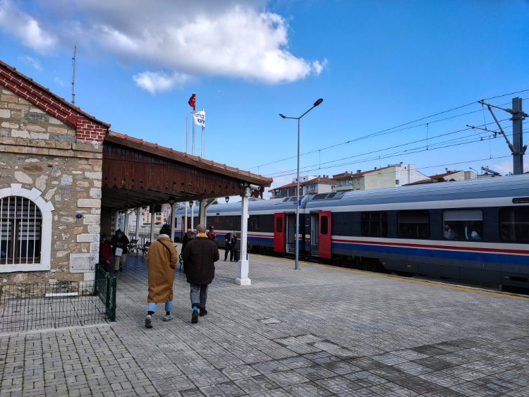 Arriving at Selçuk station