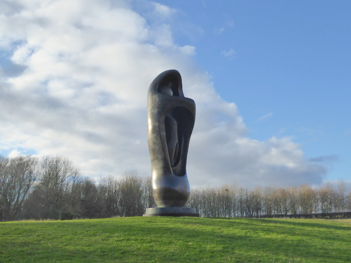 Henry Moore. Body and Void